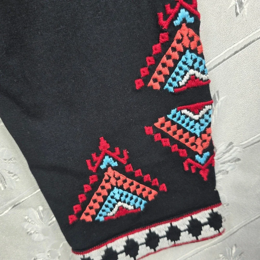 The Pyramid Collection striking black